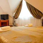 Hotel Przystan - I