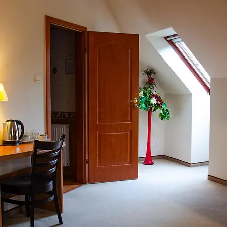 Przystan - I Hotel *