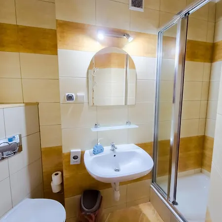 Hotel Przystan - I