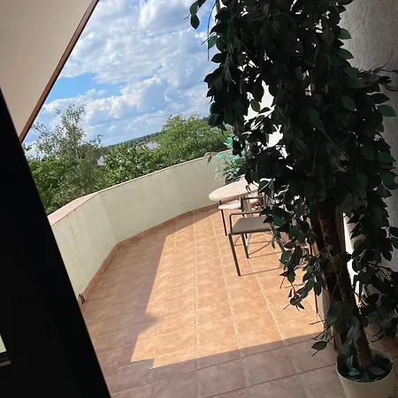 Hotel Przystan - I
