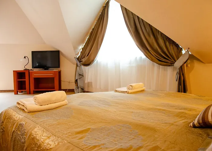 Hotel Przystan - I *