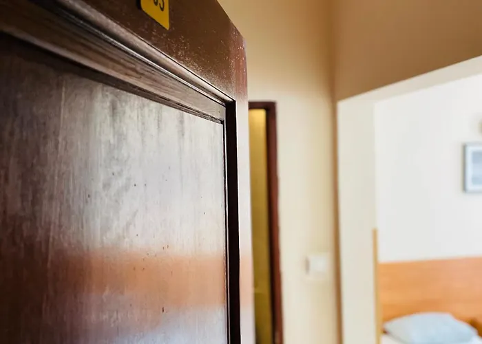 Hotel Przystań - I *